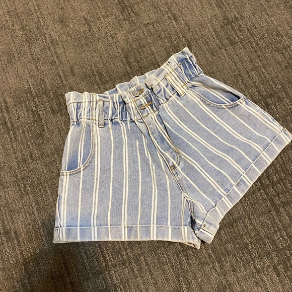 PacSun Pants - Packing Stripped Mom Shorts